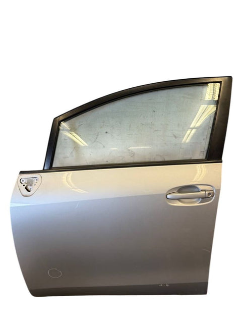 670020F020 Door Front Left TOYOTA VERSO (AR20) (2009-2018)