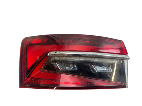 Rückleuchte links 3V9945207C SKODA SUPERB III (3V3, 3V5) (2015-2024)