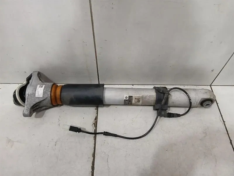 BMW 3 M3 G80 G20 shock absorber rear 33508091380 right EDC shock absorber rear