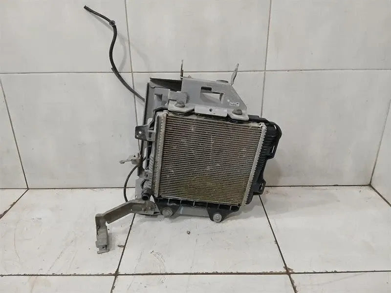Mercedes GLS63 AMG Front Left Radiator A0995005903 Water Cooler Front Left