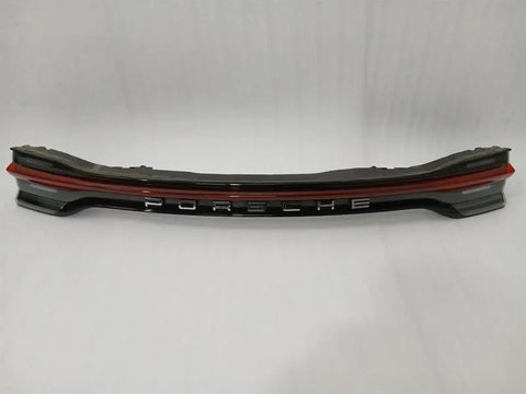 Porsche Macan 95B Rear Centre LED Light 95B945208 Rear Light Rear Centre LED