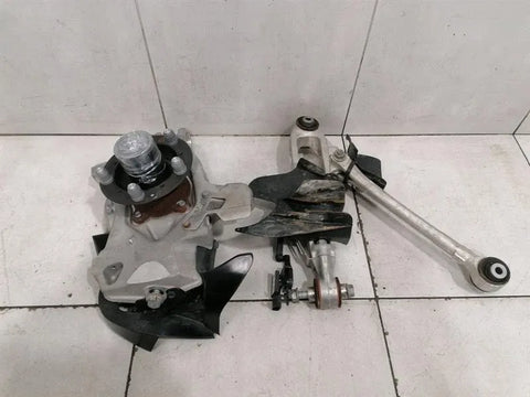 Porsche 911 992 GT3 Right Front Hub 9GT407246C Wheel Bearing Housing Front Right