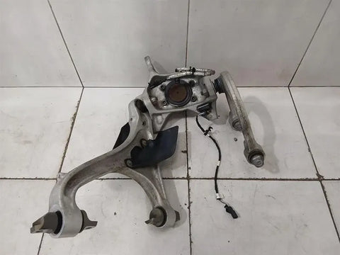 McLaren 720S Coupe Right Front Hub 14B0721CP Wheel Bearing Housing Front Right
