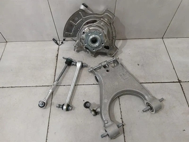 Ferrari 296 GTS F171 Right Rear Hub 843963 Wheel Bearing Housing Rear Right
