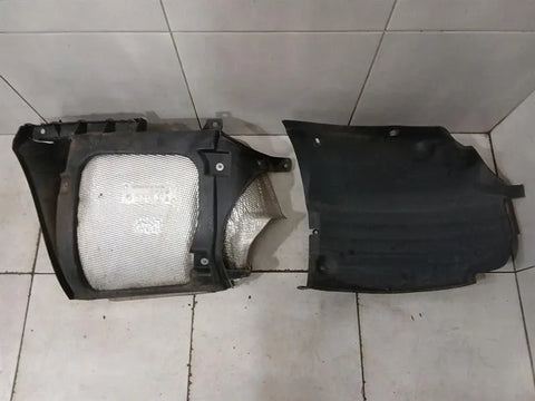 Porsche 996 rear left arch liner 99650563101 holder carrier rear left defects