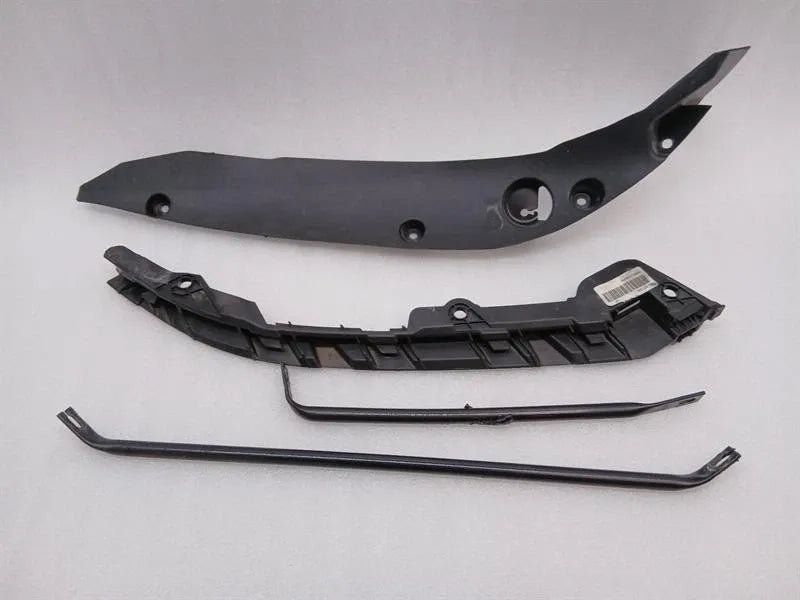 Porsche 911 992 GT3 holder bracket 992853266 right wing parts holder carrier