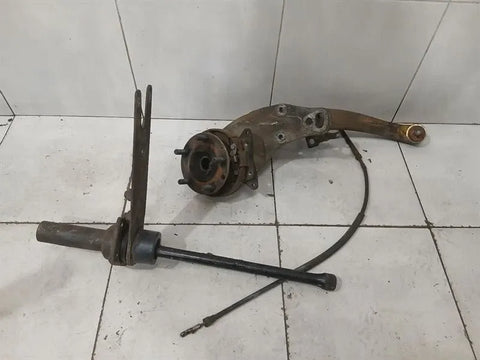 Porsche 911 3.2 1984-1989 Left Rear Hub 91133151306 Wheel Bearing Housing Rear Left