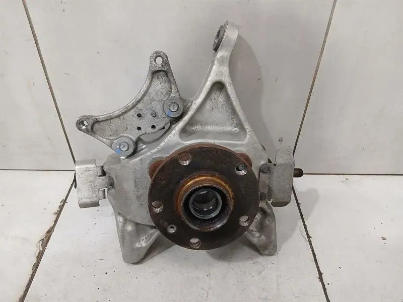 McLaren 720S Coupe Left Rear Hub 14BA022CP Wheel Bearing Housing Rear Left KNUCKLE