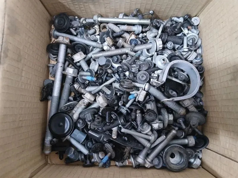 AUDI R8 4S PERFORMANCE SCREWS BOLTS FROM ONE CAR SET KIT BOLTS