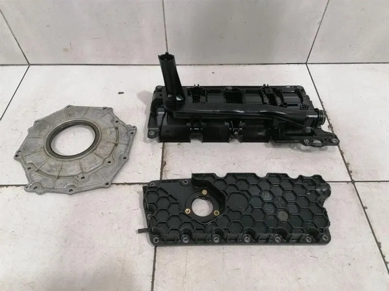 Mercedes C Class W205 Oil Sump A1771800751 Oil Pan A1770100000 AMG