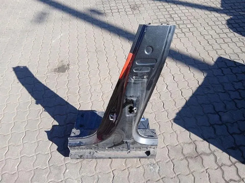 Porsche Taycan 9J 9J1809085Y LH B POST body part side skirt