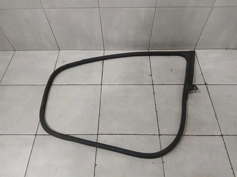 Porsche Taycan 9J door seal 9J0831721 VL door seals front left front left