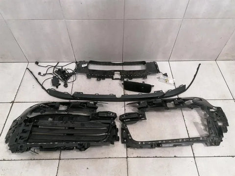 Porsche 911 992 Front Bumper Parts 992807230A Front Bumper Parts Defects
