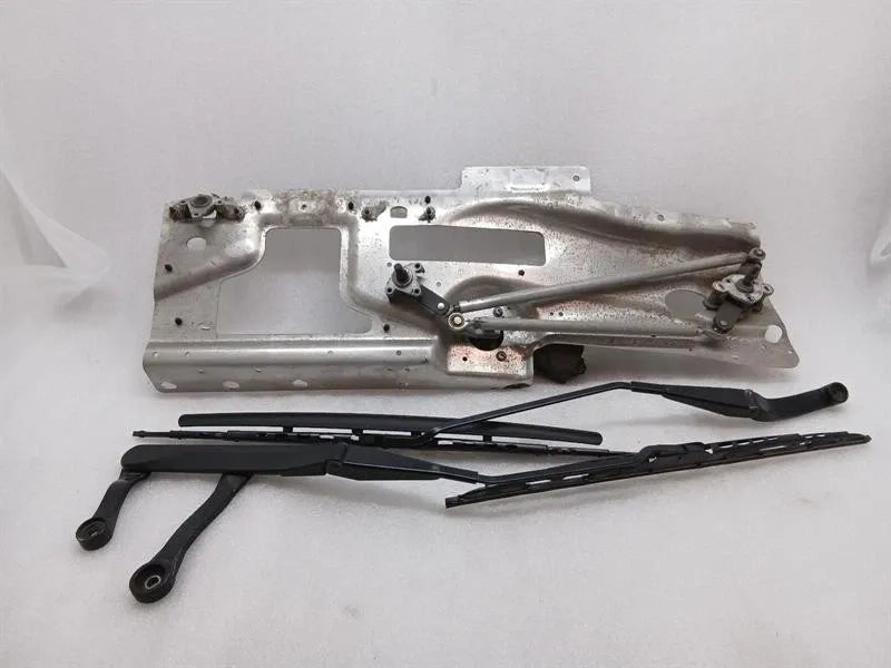 ASTON MARTIN RAPIDE 10-14 FRONT WIPER LINKAGE AG43-67350-AA RHD RIGHT HAND DRIVE SET