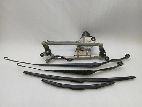 Ferrari California F149 08-14 Front Wiper Linkage 69770800 LHD Wiper Motor