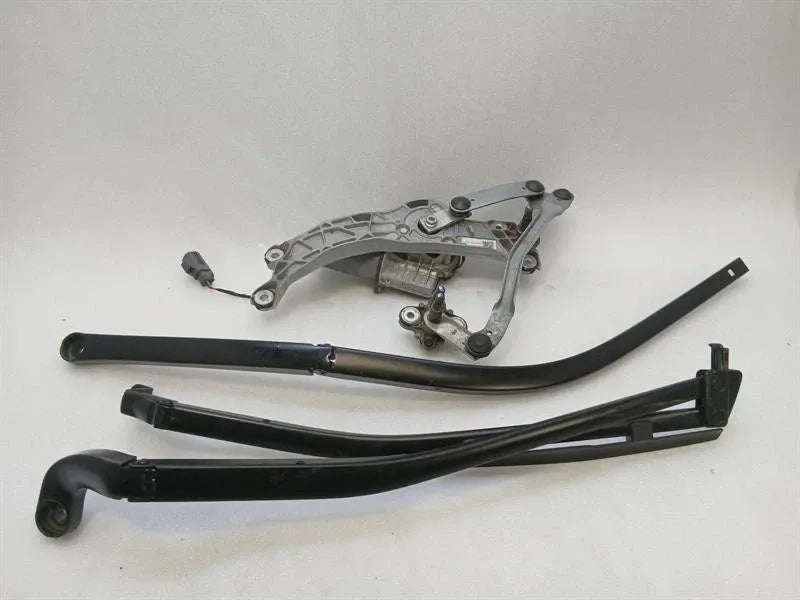 McLaren 720S Coupe Front Wiper Linkage 14AB951CP RHD Wiper Motor Front UK JP AU
