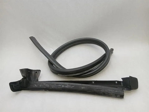 Ferrari California F149 08-14 Left Door Seal 69877700 LH Door Seals Set