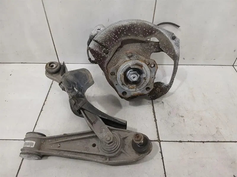 Porsche Cayman 981 Right Front Hub 99134115706 Wheel Bearing Housing Front Right