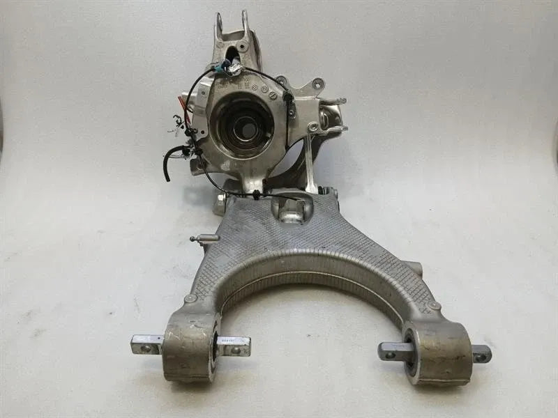 Ferrari Roma F169 Right Rear Hub 867728 Wheel Bearing Housing Rear Right