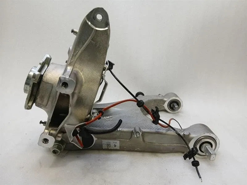 Ferrari Roma F169 Right Rear Hub 867728 Wheel Bearing Housing Rear Right