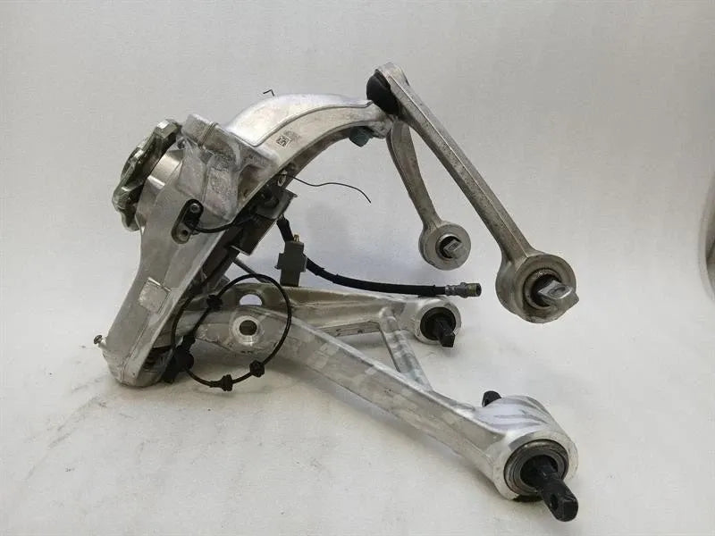 Ferrari Roma F169 Right Front Hub 867714 Amalfi Wheel Bearing Housing Front Right