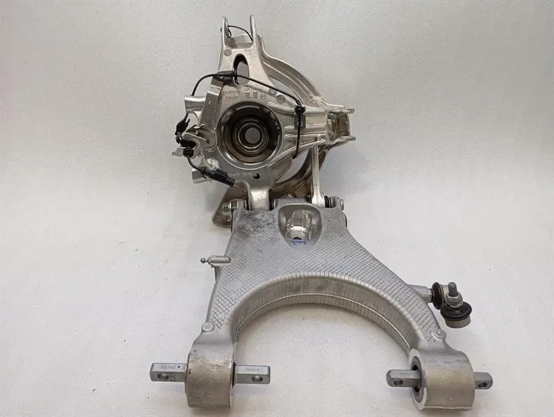 Ferrari 296 GTS F171 Right Rear Hub 843963 Wheel Bearing Housing Rear Right