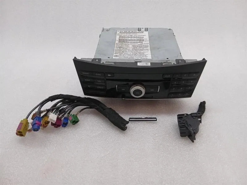 MERCEDES E CLASS W212 CD PLAYER A2129008609 COMMAND AUDIO SYSTEM CONTROLLER