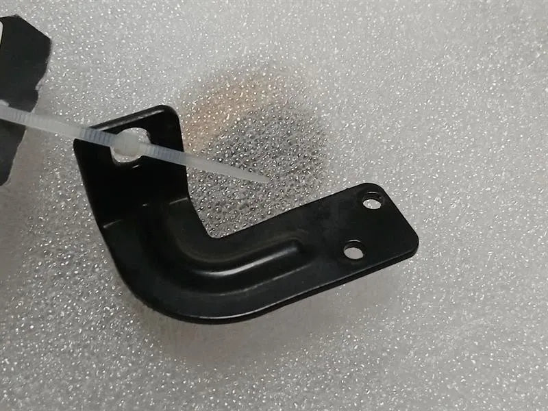 Ferrari F12 Grille Fastener Bracket 84828700 Holder Carrier