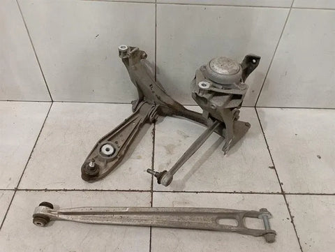 Porsche Cayman 981 Left Rear Hub 98133115707 Wheel Bearing Housing Rear Left