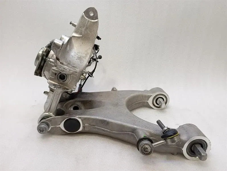 Ferrari Left Rear Hub 173M 849 Testarossa Wheel Bearing Housing Rear Left 957015
