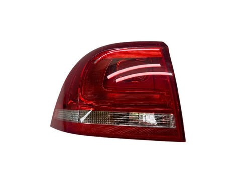 7P6945095F Tail light left VW TOUAREG II (7P) (2010-2018)