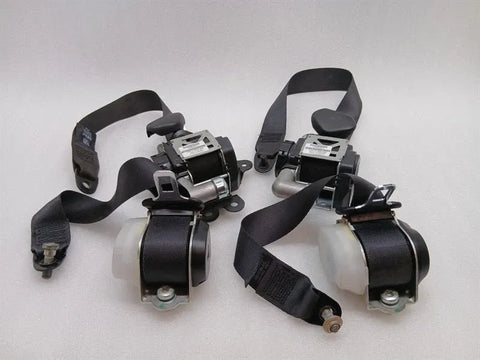 2014 ASTON MARTIN VANQUISH AM310 FRONT SEATBELTS CD33-611B69-ABW SET Belt SET