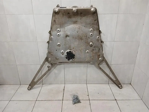 BMW M4 G82 G22 holder bracket 9882098 holder carrier defects