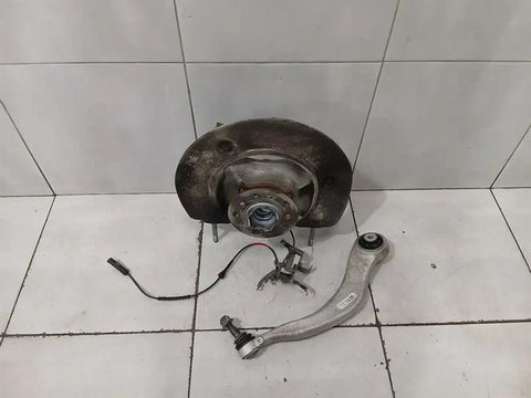 BMW 4 M4 G82 G22 Left Front Hub 8095649 Wheel Bearing Housing Front Left X DRIVE