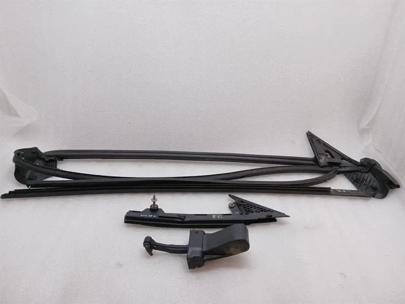 Porsche 911 992 Cabriolet Right Door Seal 992837640E Door Seals 992837392A
