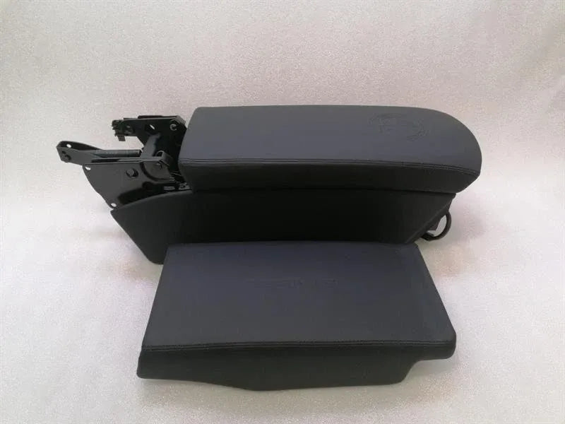 MERCEDES SL R230 AMG CREST Armrest A2306805539 Centre Armrest Armrest Crest
