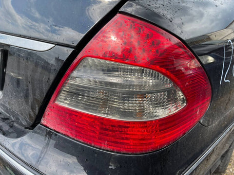 Tail light, right MERCEDES-BENZ E-CLASS (W211) (2002-2009)