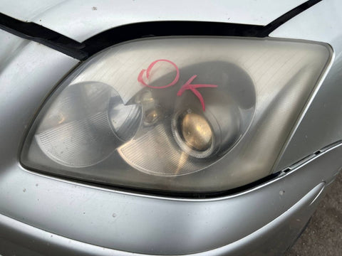 Scheinwerfer links TOYOTA AVENSIS (T250) (2003-2008)