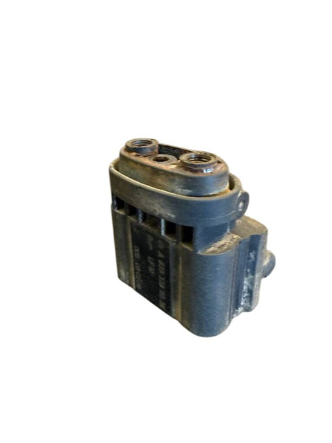 A6393280030 6393280030 Air suspension valve block MERCEDES-BENZ VITO / VIANO (W639) (2003-2014)
