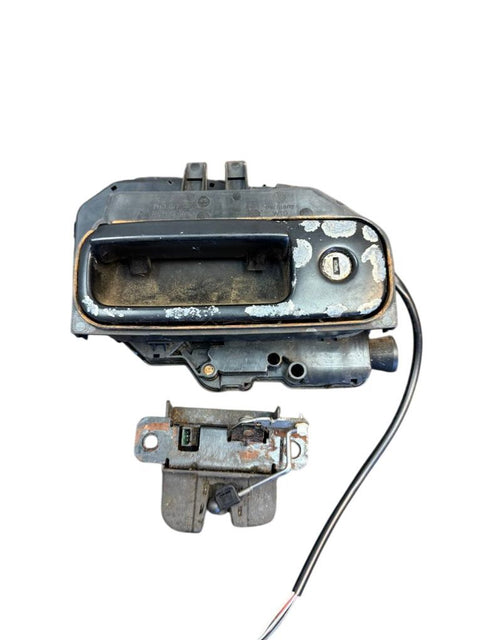 7H0827526 Bootlid / tailgate lock VW TRANSPORTER T5 / MULTIVAN (7H, 7E, 7J) (2003-2015)