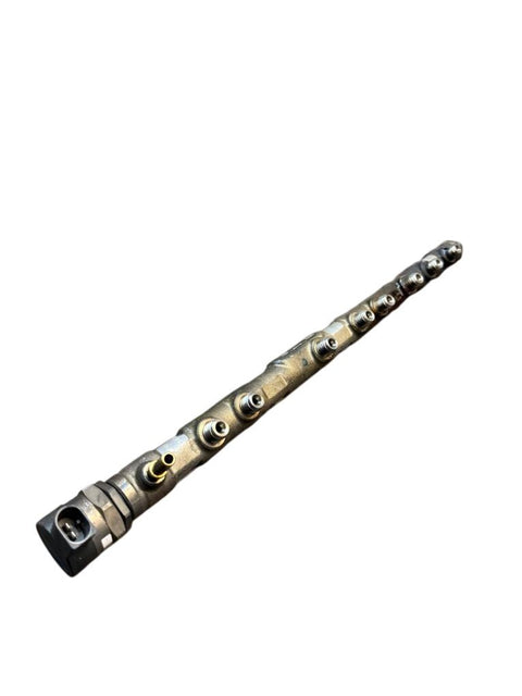 Fuel Distributor / fuel rail BMW X5 (F15, F85) (2012-2018)