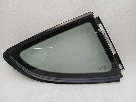 Porsche Cayman 981 GT4 Right Rear 1/4 Glass 98154311205 Door Window 1/4 Rear RH