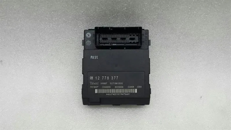 SAAB 93 9-3 1.9 TID Varius relay 12778377 various relays