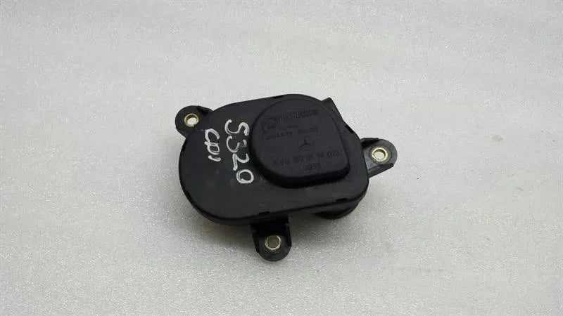 Mercedes S-Class W220 Actuator A6131500594 Actuator