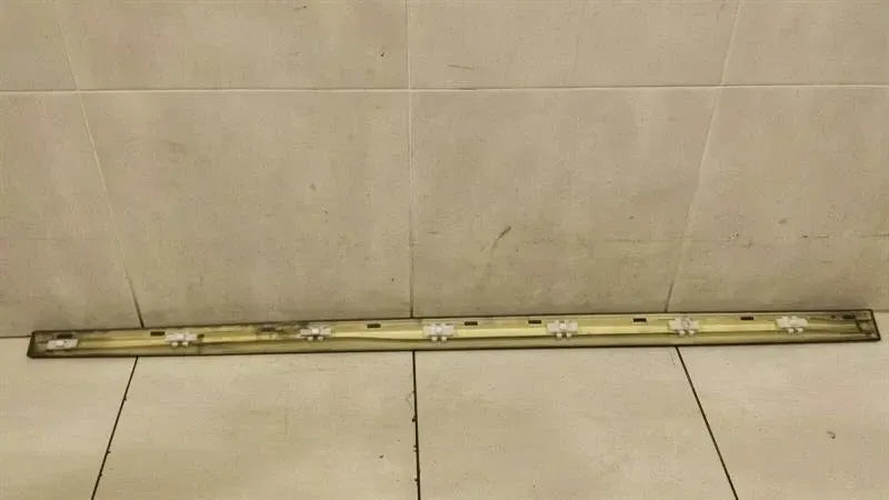 Mercedes CLK W209 right door moulding A2096901282 right door strip