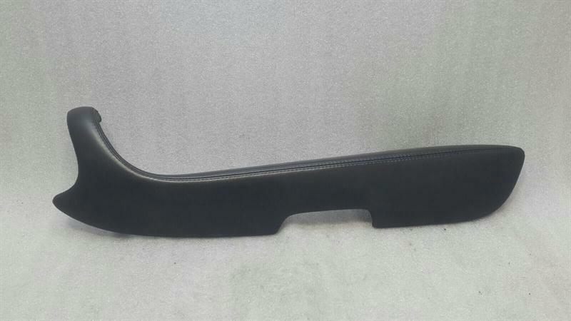Bentley Continental GT Right Door Armrest 3W3867166B Door Armrest Right Leather