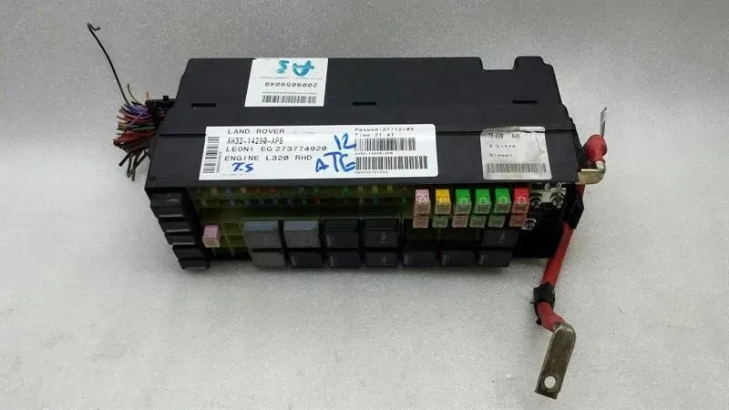 Land Rover Range Rover Sport L320 Fuse Box AH32-14290-APB Fuse Box RHD