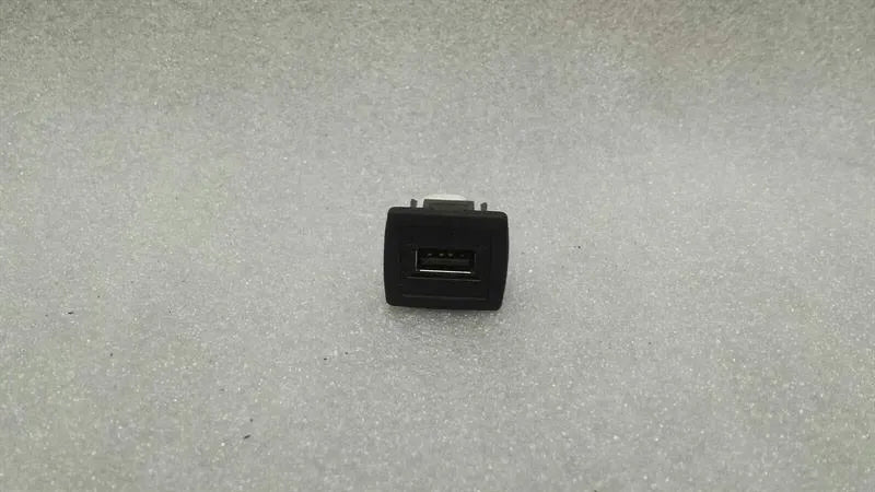 Mercedes GL X166 electronic module A2188200187 control unit USB input