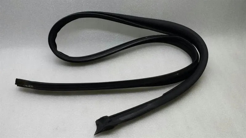 Mercedes CLK W209 Left Door Seal A2097200154 Door Seals