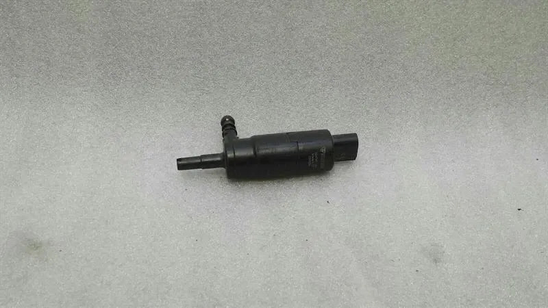 Porsche Panamera 970 washer fluid pump 97062450200 washer water pump